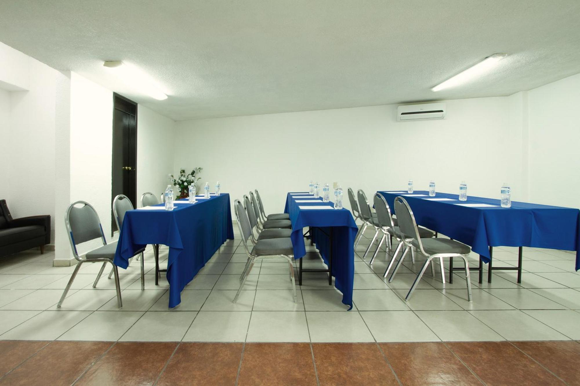 Hotel Beddo Querétaro Express Esterno foto