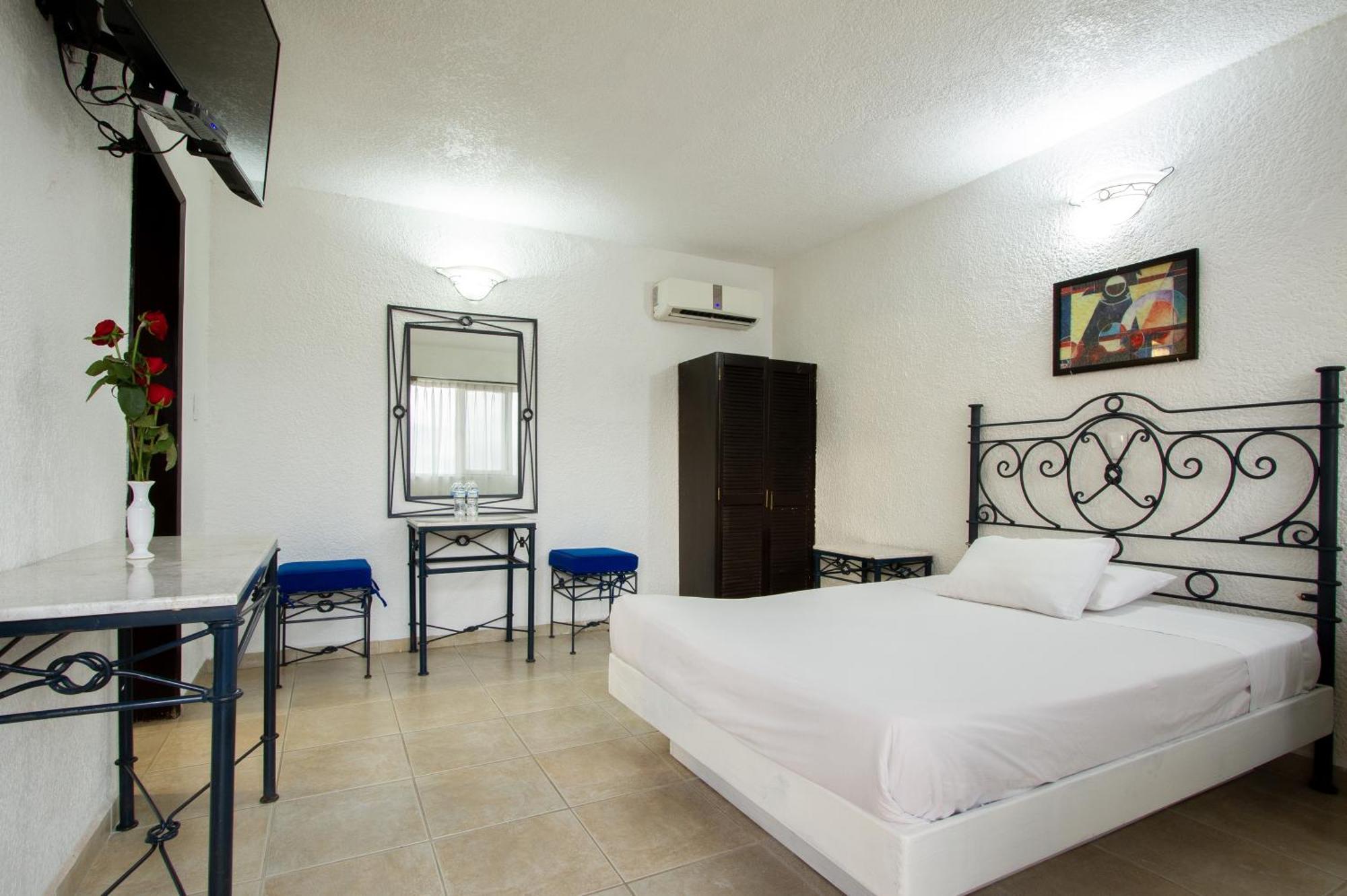 Hotel Beddo Querétaro Express Esterno foto