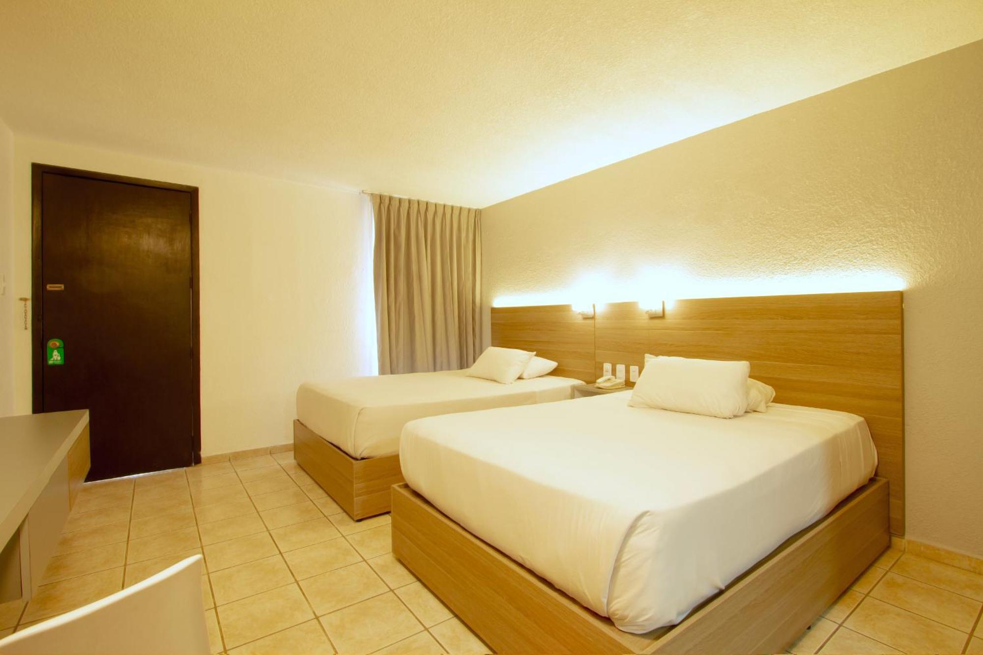 Hotel Beddo Querétaro Express Esterno foto