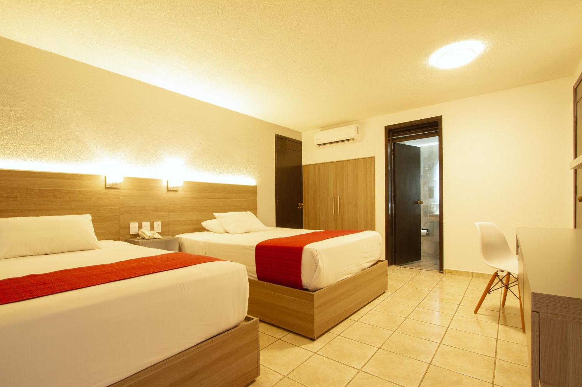 Hotel Beddo Querétaro Express Esterno foto