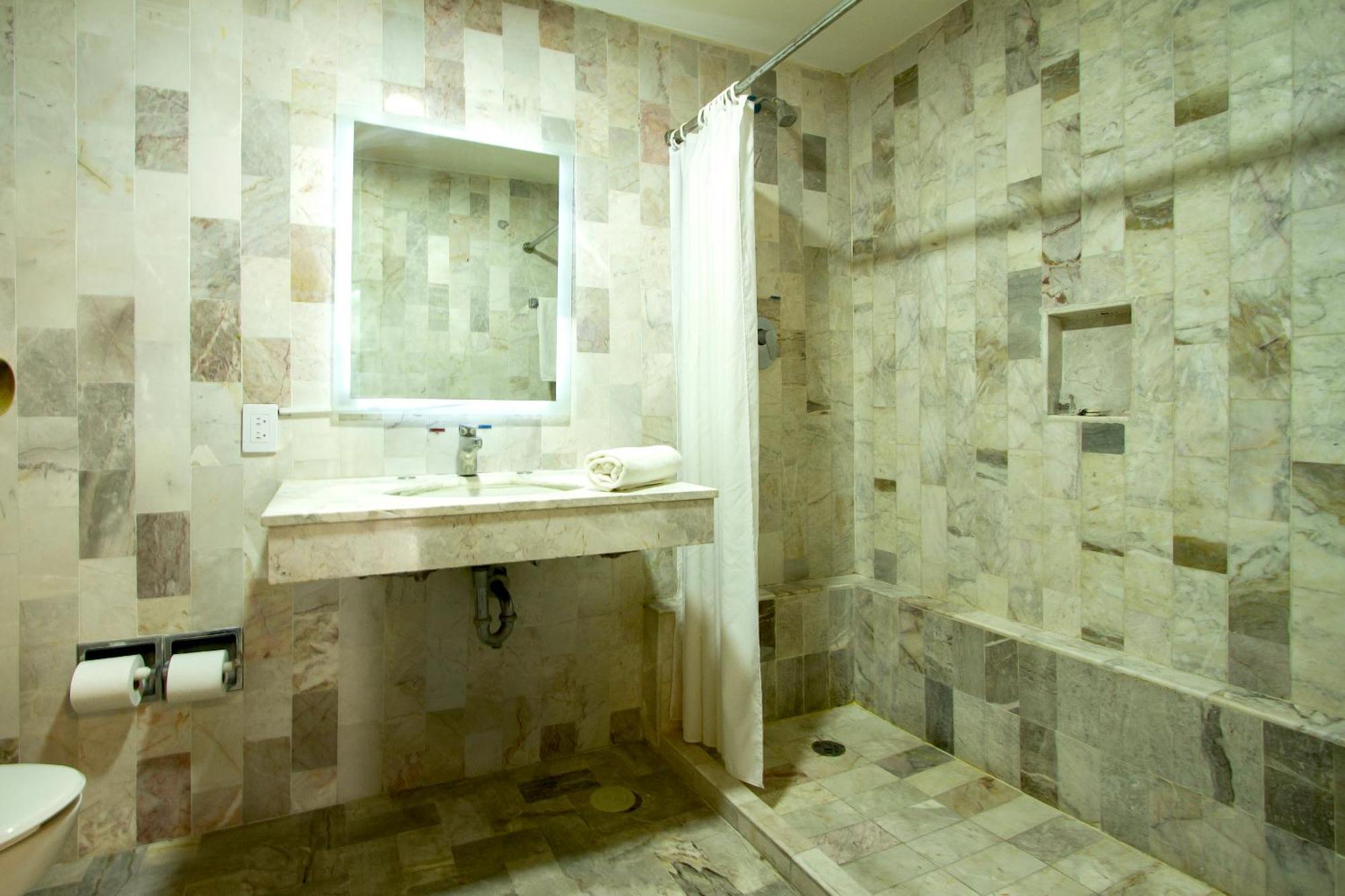 Hotel Beddo Querétaro Express Esterno foto
